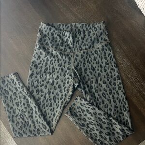 Old Navy Leopard Print Leggings